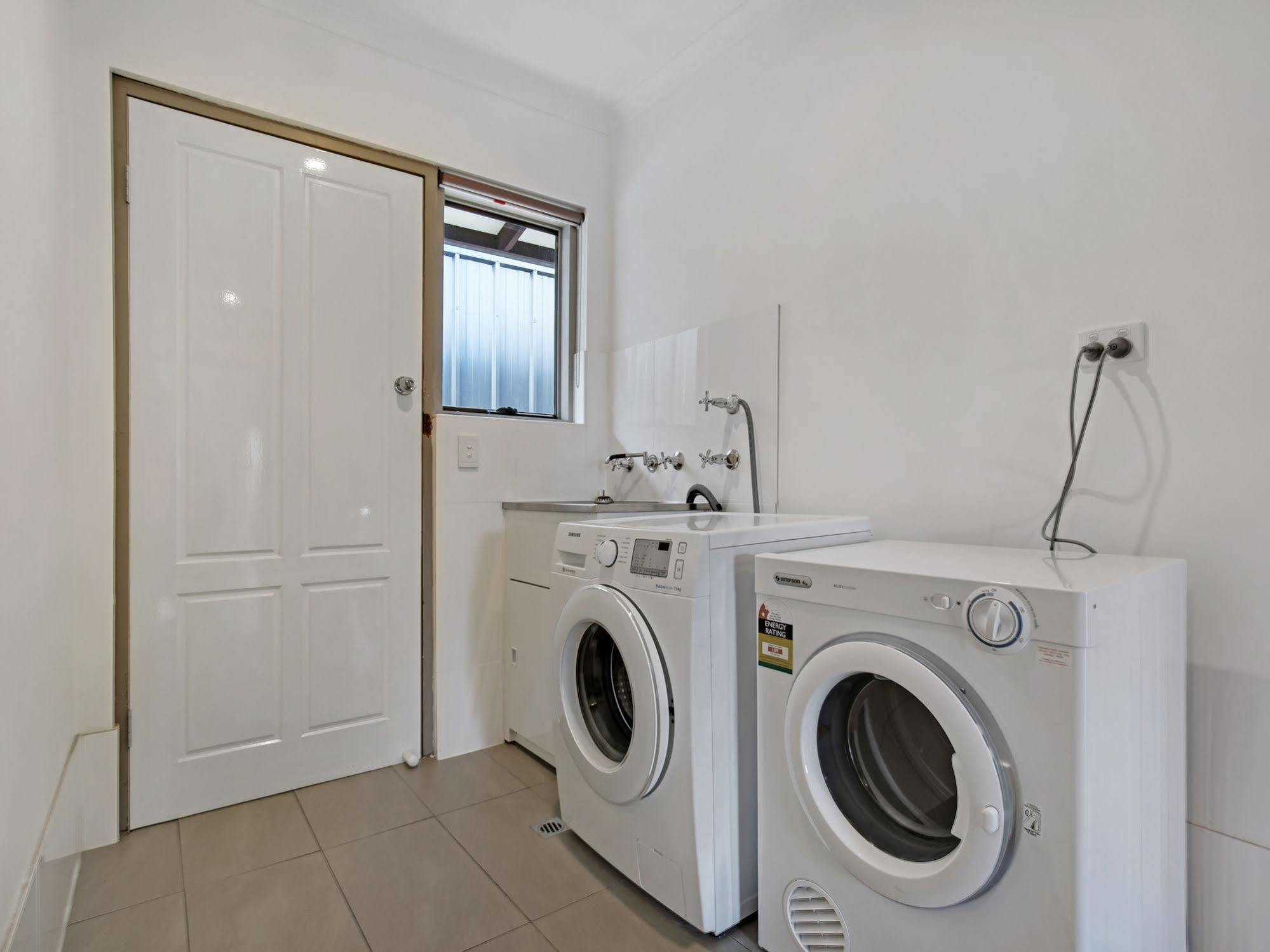Adelaide Holiday Homes Εξωτερικό φωτογραφία