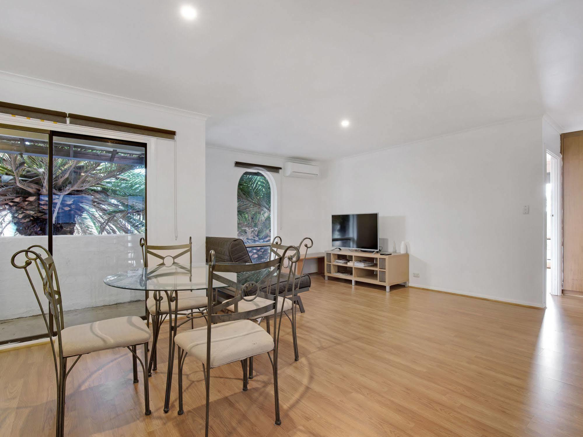Adelaide Holiday Homes Εξωτερικό φωτογραφία